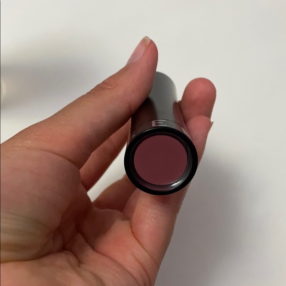 Makeup 4 items - Picture 3 of 4